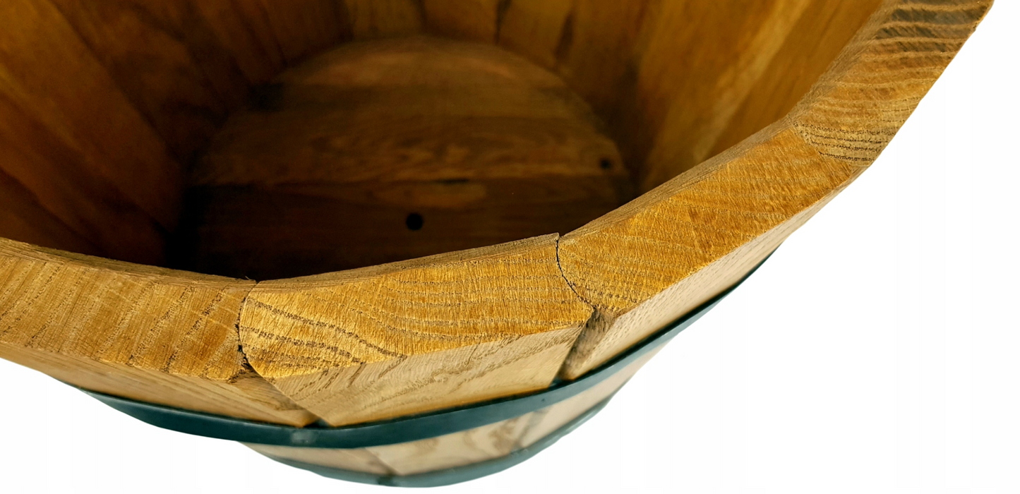 SMALL OAK FLOWER POT