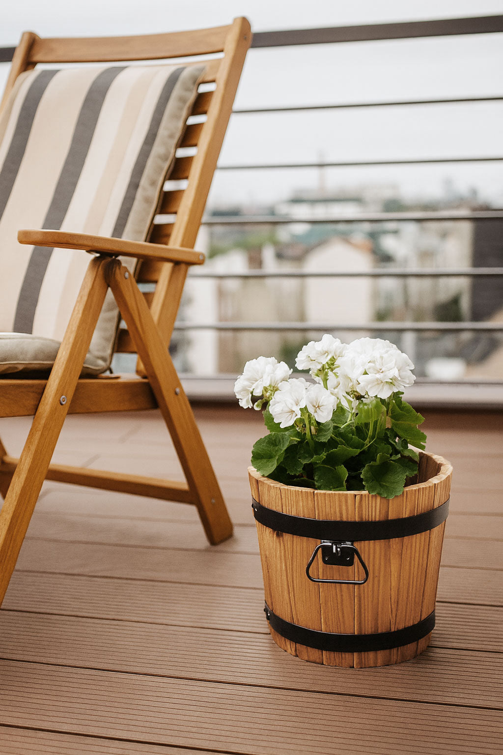 VASO DA GIARDINO ROTONDO IN LEGNO